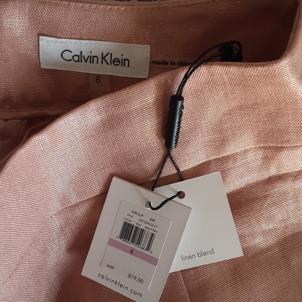 Calvin Klein - Picture 3 of 3